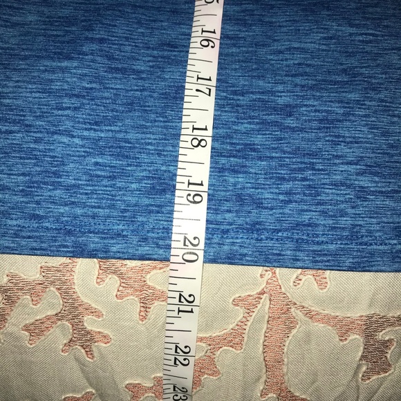 Compression like Reebok shirt - Picture 3 of 8